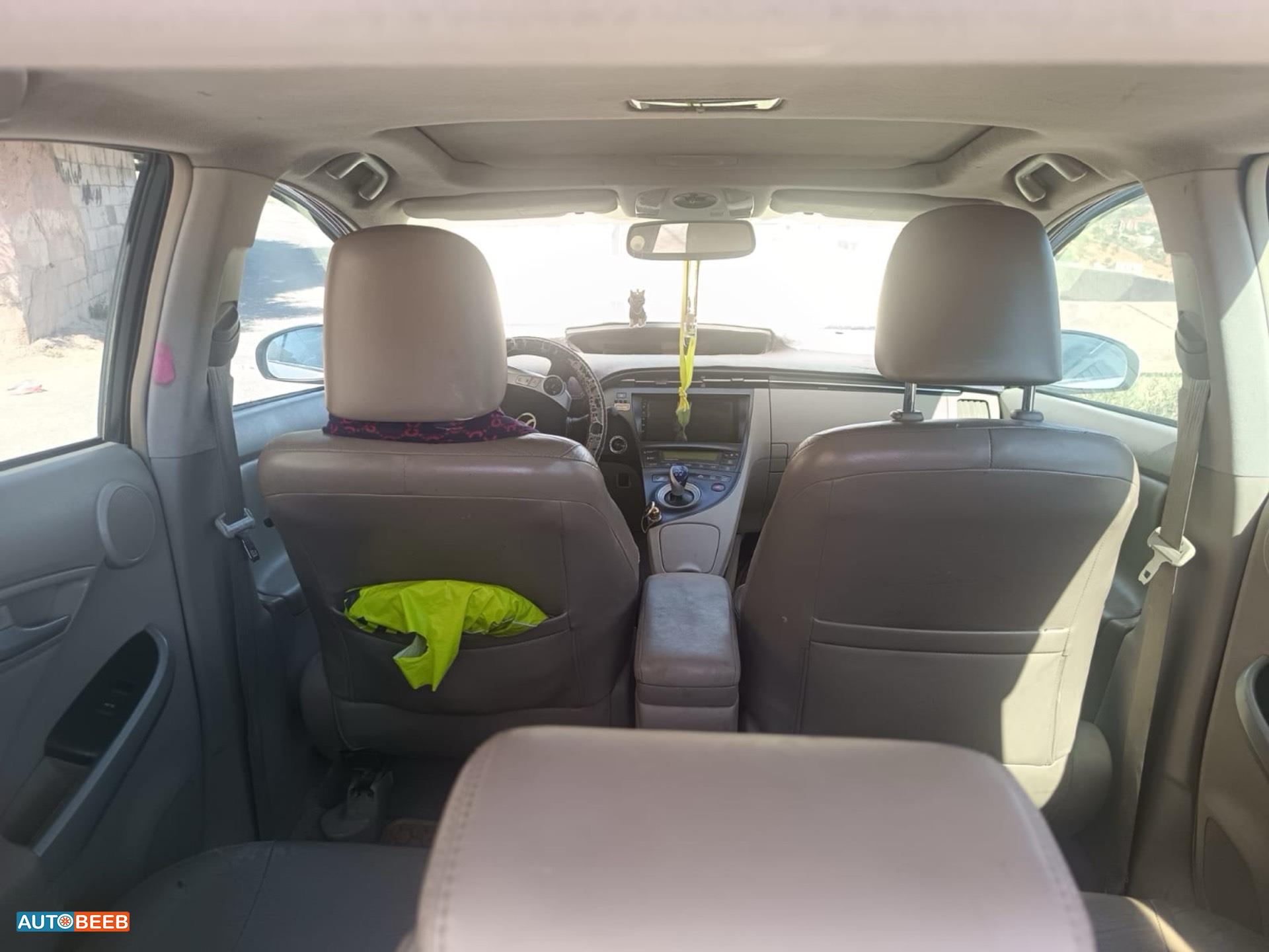 Toyota Prius 2011