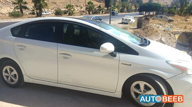 Toyota Prius 2011