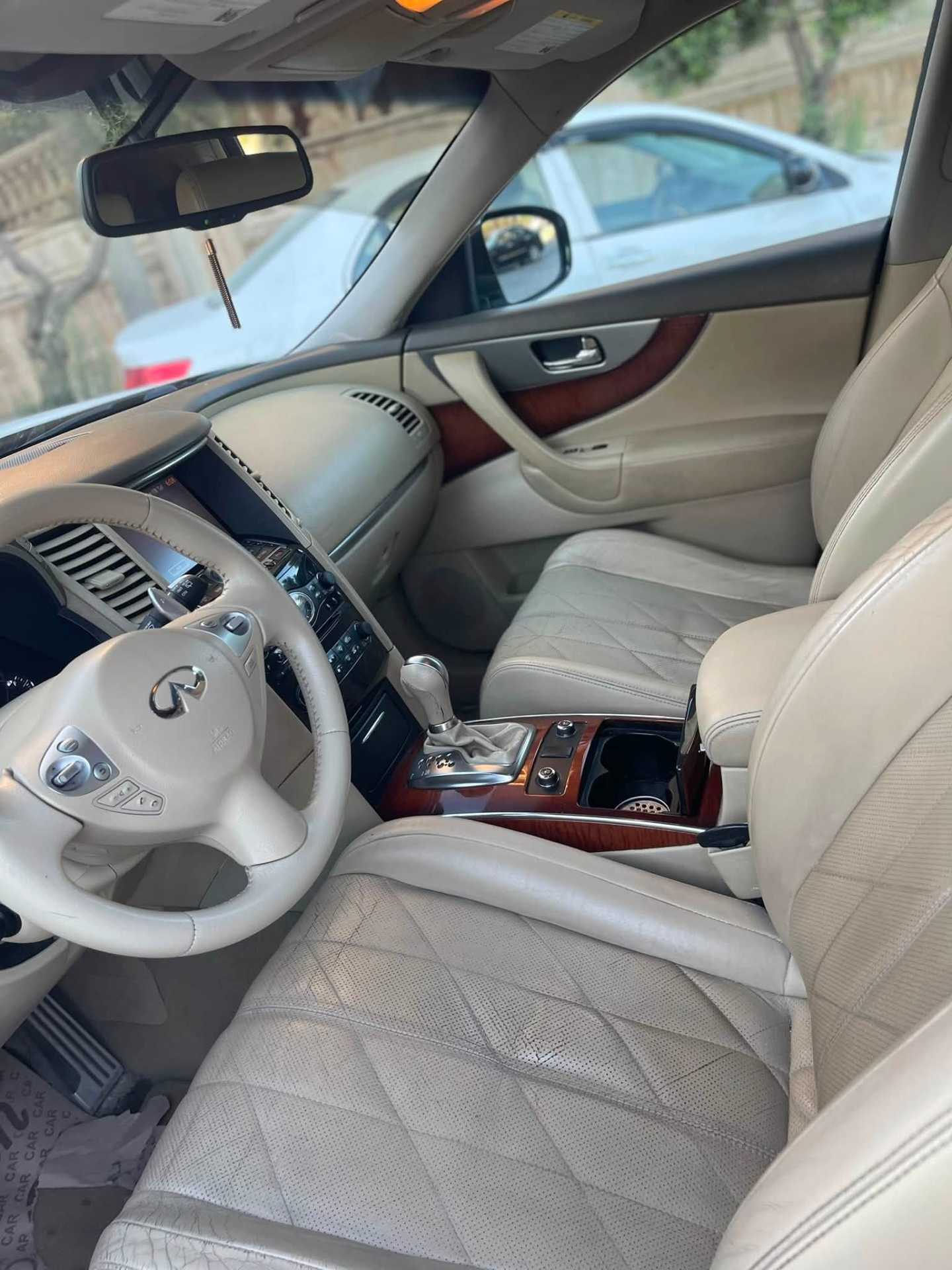 Infiniti FX 35 2012