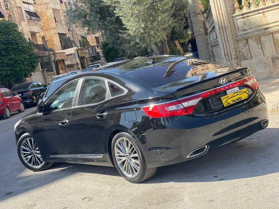 Hyundai Grandeur 2012