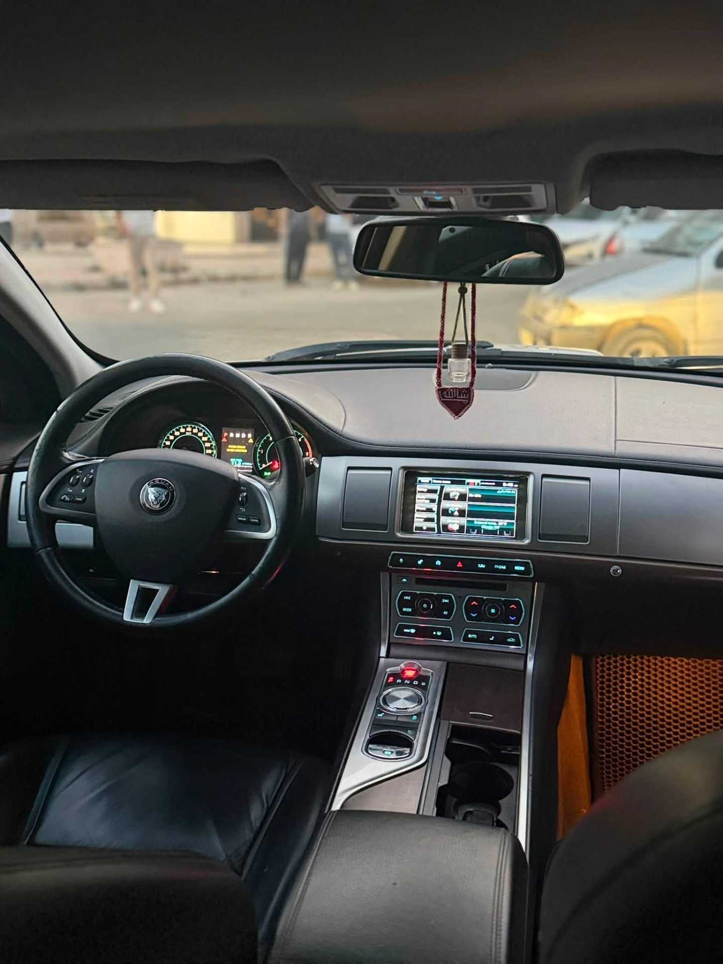 Jaguar XF 2014