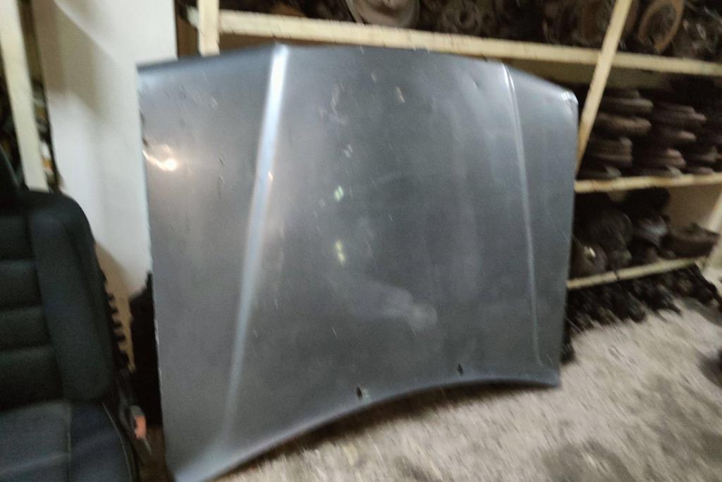 Body  Hood Mercedes Benz E200