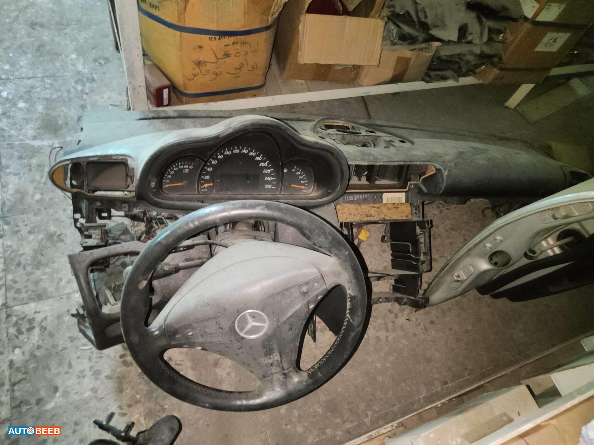 Body  Hood Mercedes Benz C200