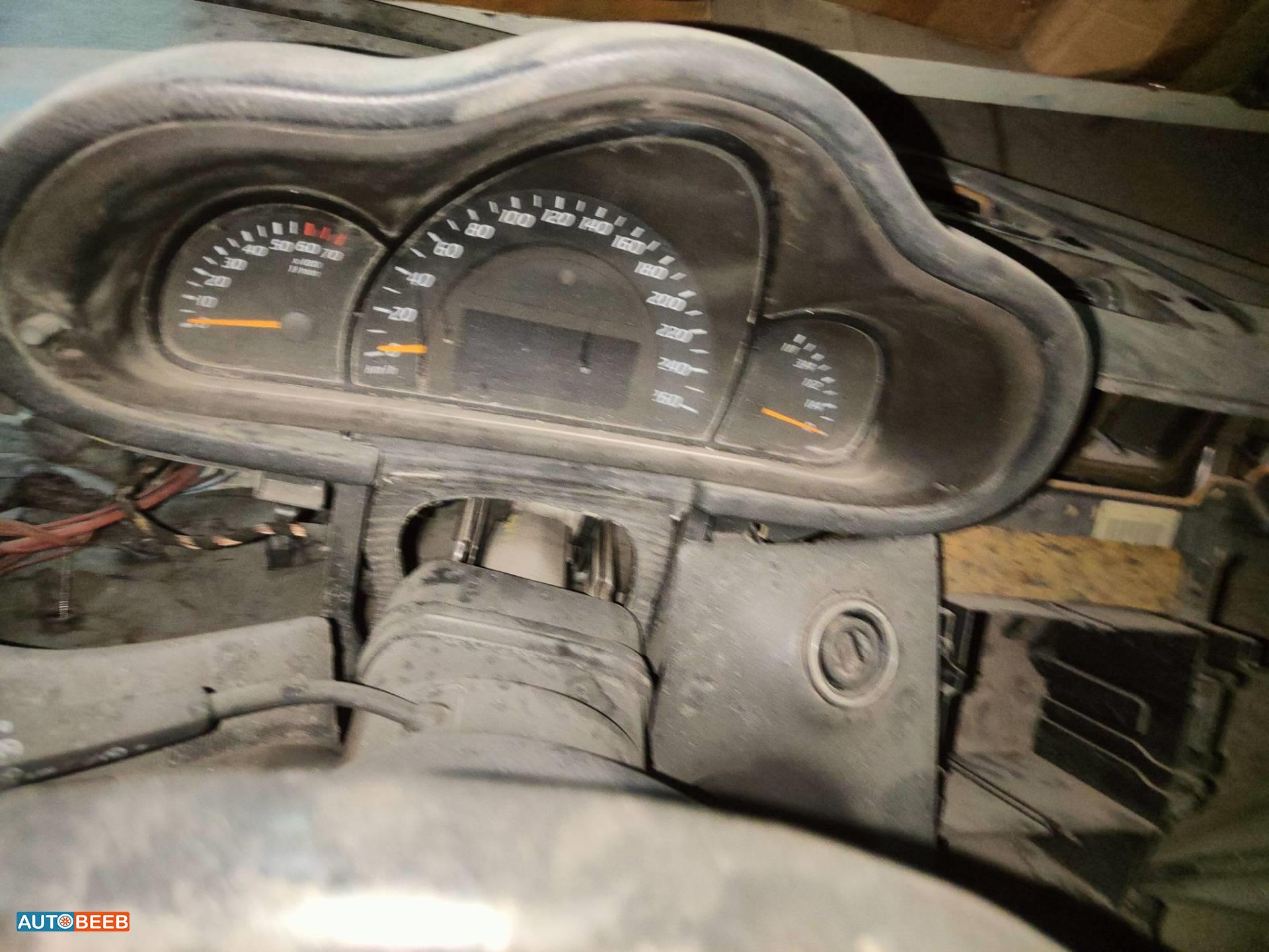 Cabin  Dashboard Mercedes Benz C200