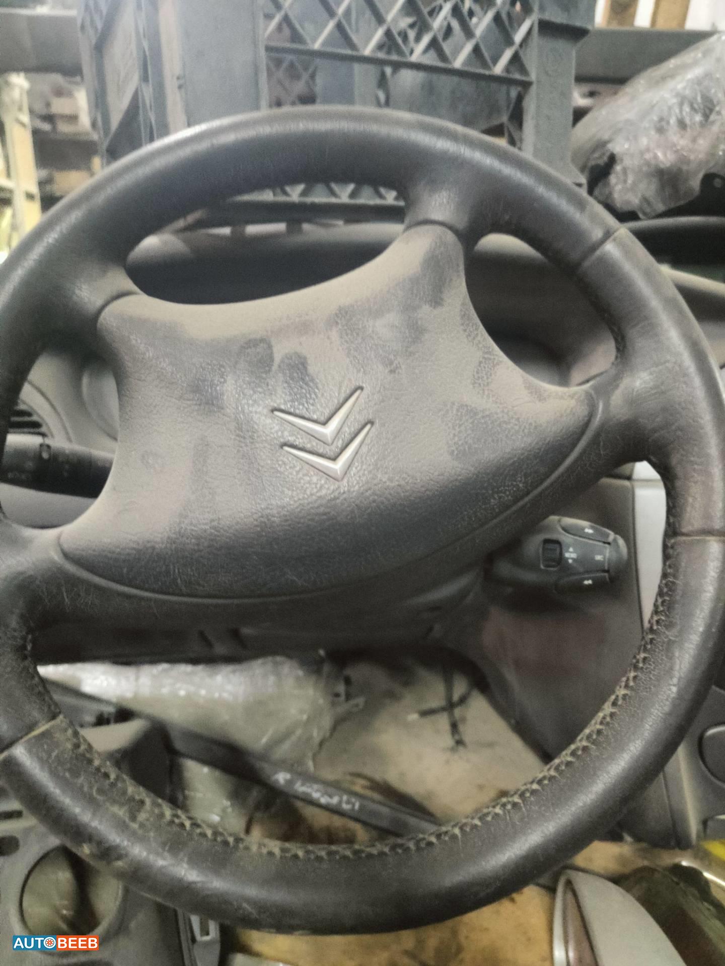 Cabin  Steering Wheel Citroen C5