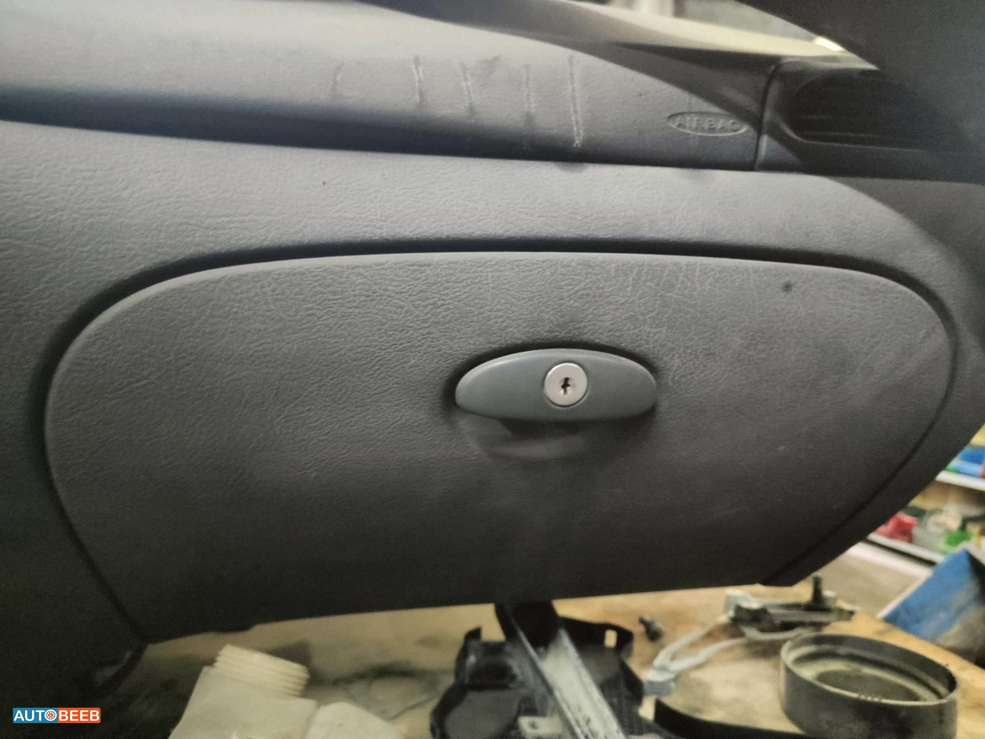 Cabin  Dashboard Citroen C5