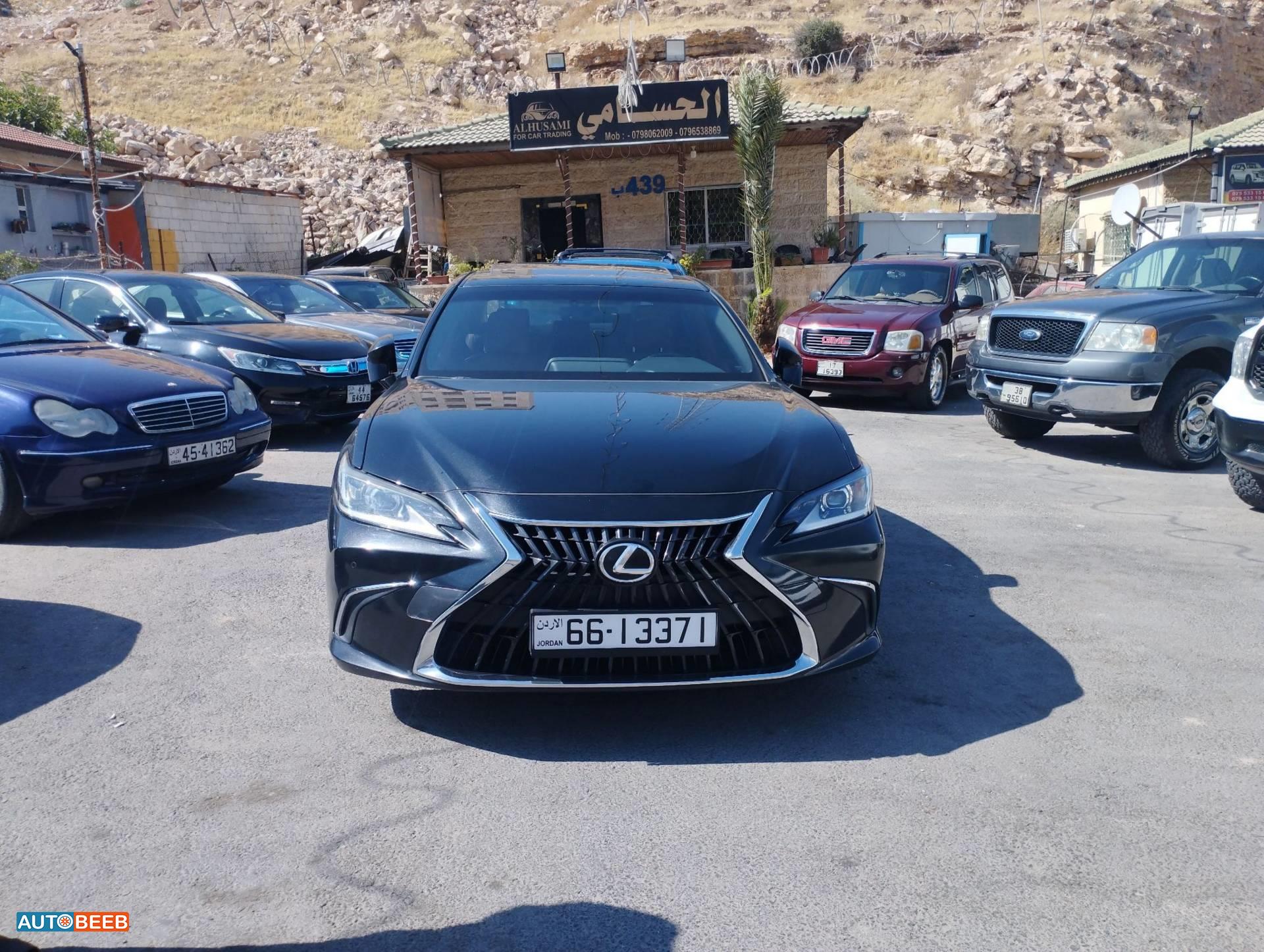 Lexus ES300 2023