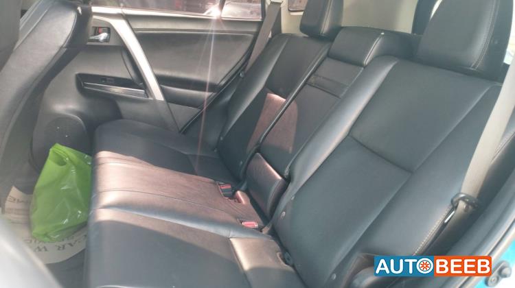 Toyota RAV4 2017