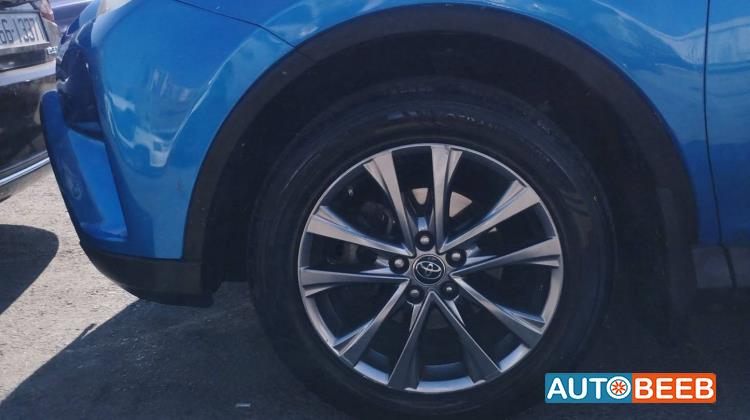 Toyota RAV4 2017