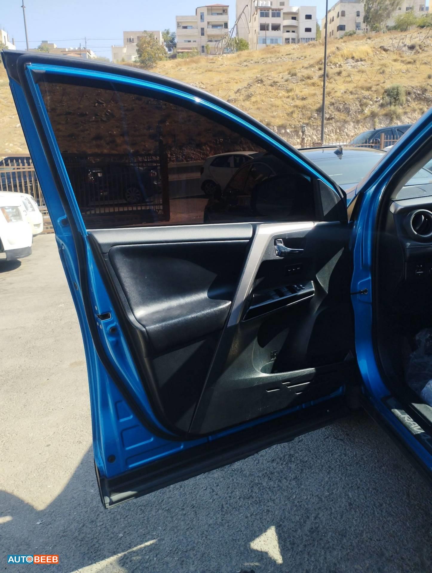 Toyota RAV4 2017