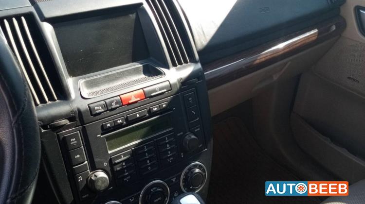 Land Rover LR2 2014