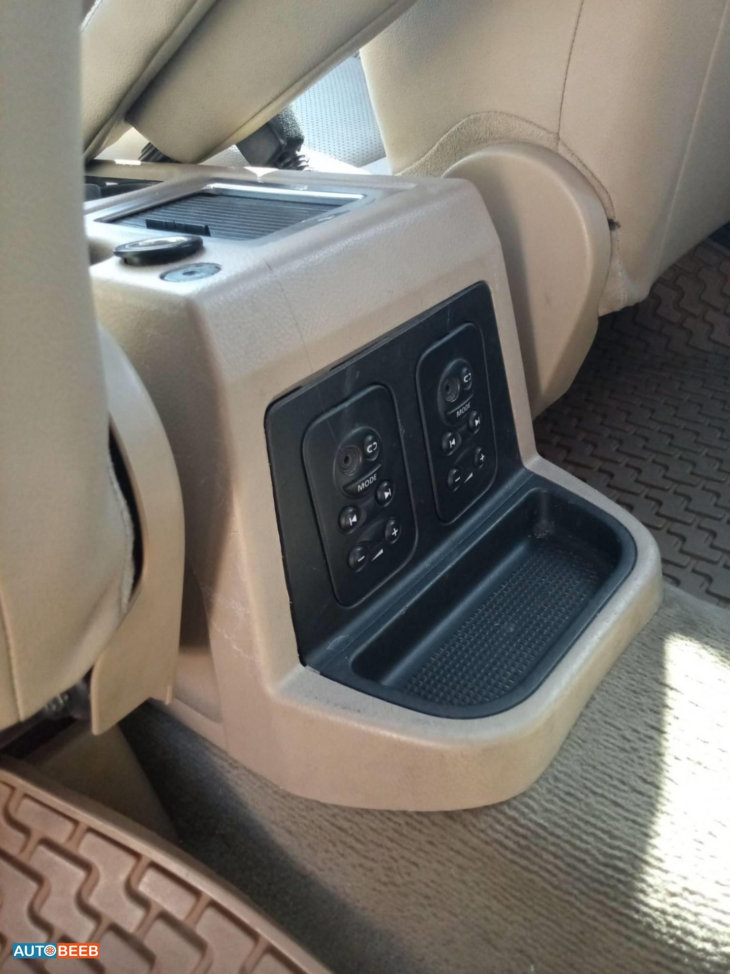 Land Rover LR2 2014
