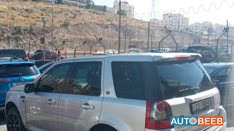 Land Rover LR2 2014