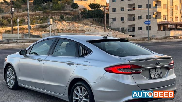 Ford Fusion 2017