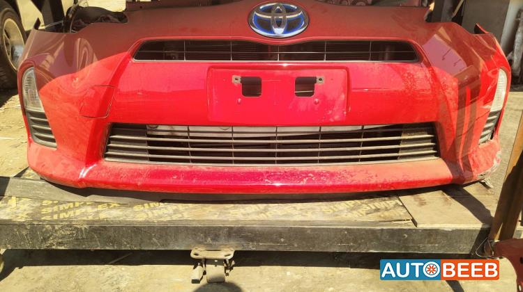 Body  Bumper Toyota Prius C