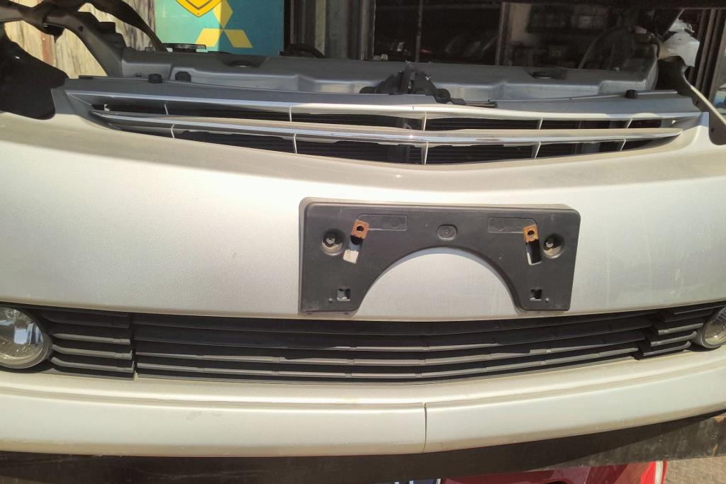 Body  Grilles Toyota Prius