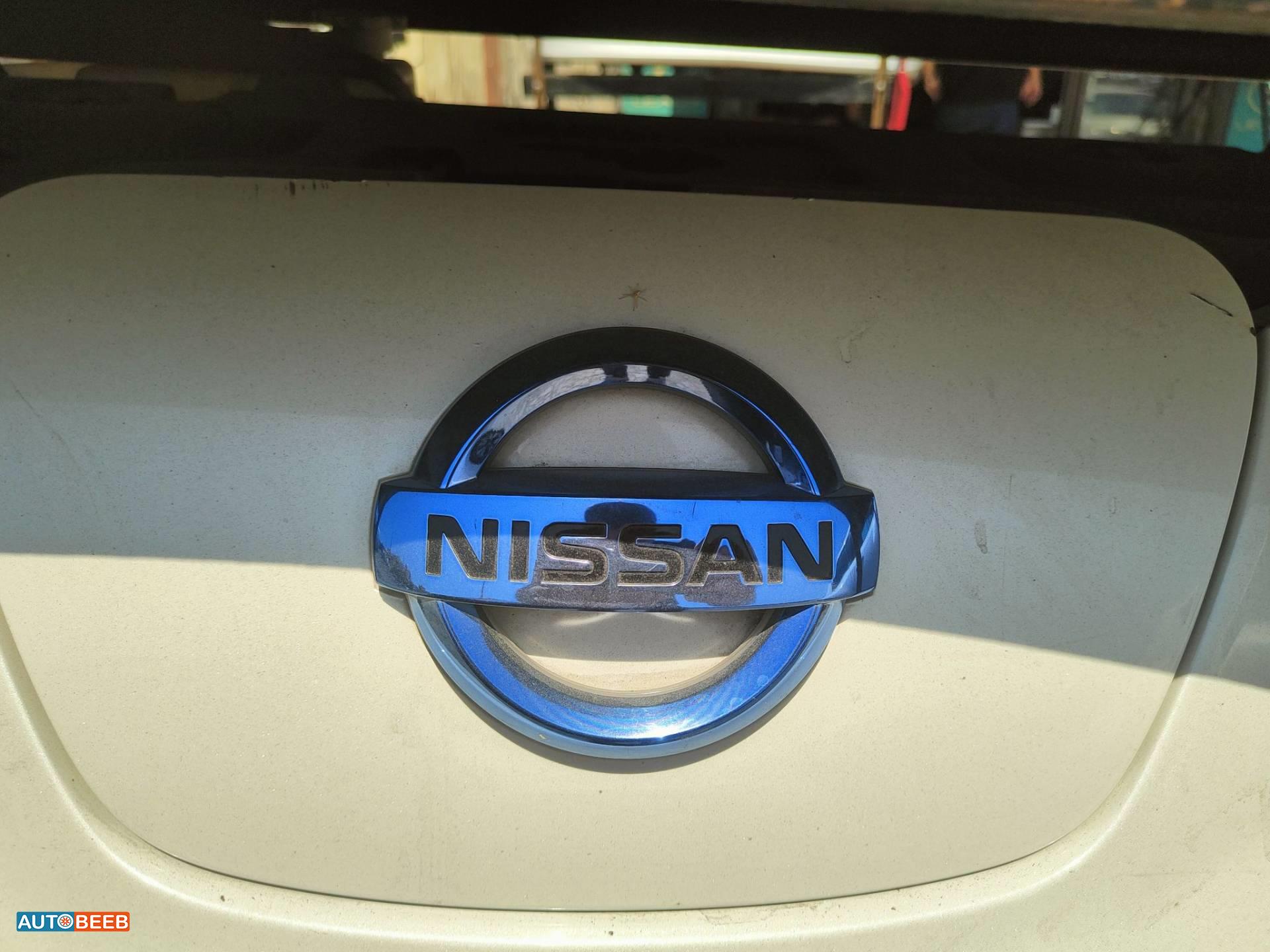 Body  Other Nissan Leaf
