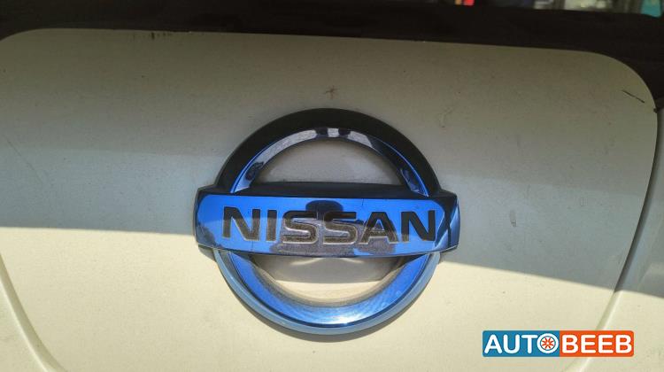 Body  Other Nissan Leaf