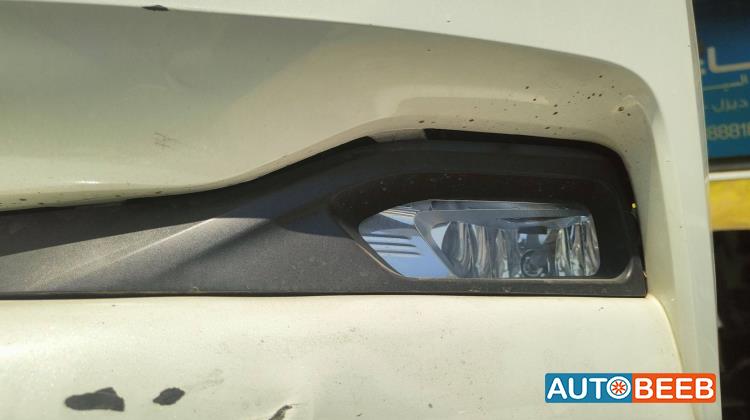 Lights Spotlight Nissan Leaf