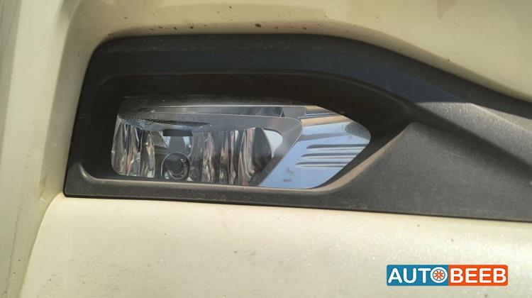 Lights Spotlight Nissan Leaf