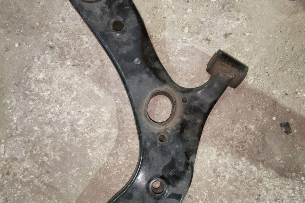 كفة عجل تويوتا بيروس 2010 2011 2012