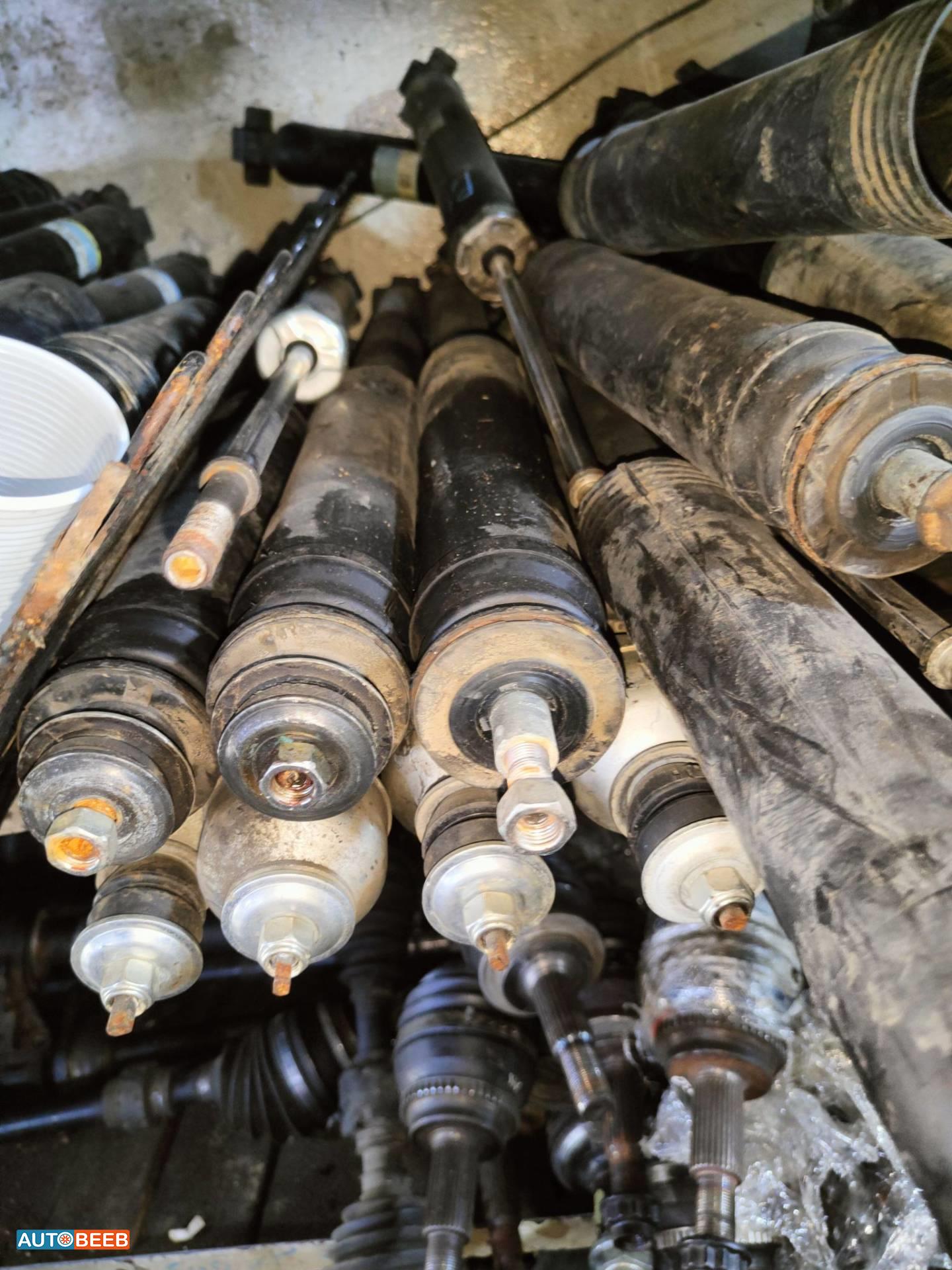  Shock Absorber Nissan Leaf