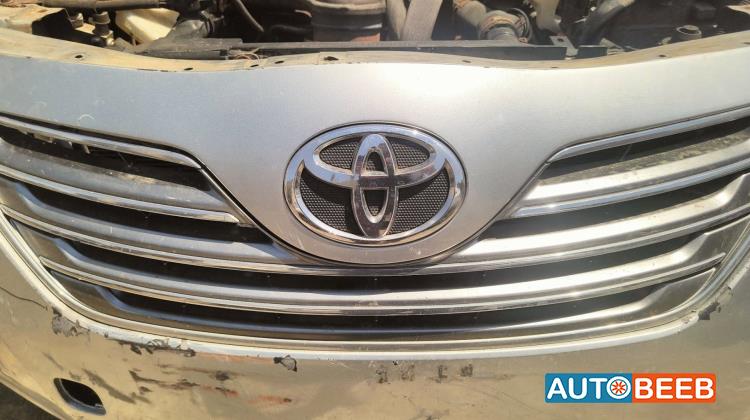 Body  Grilles Toyota Camry