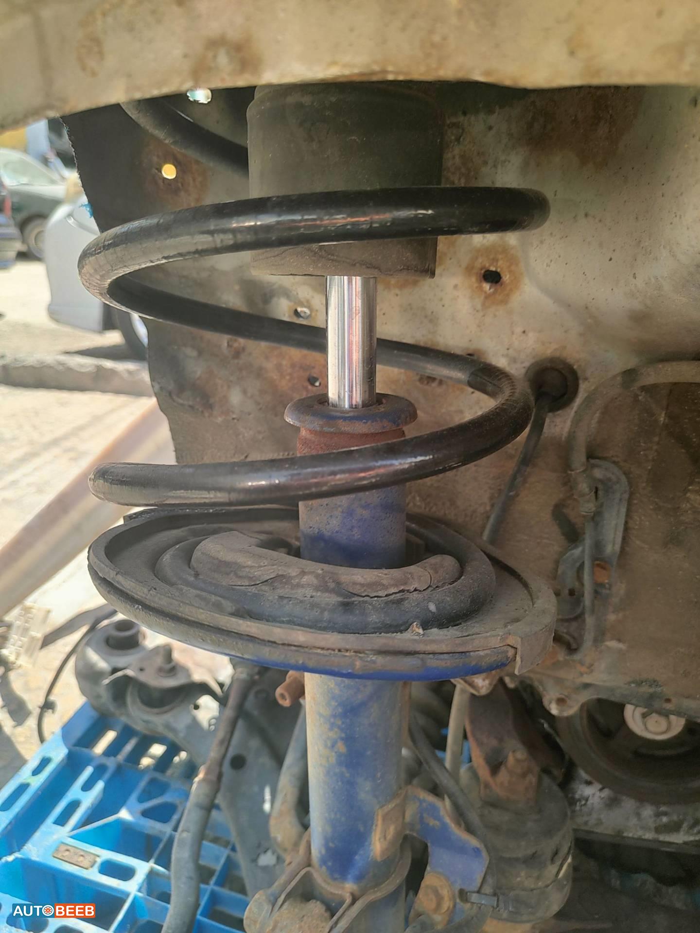  Shock Absorber Toyota Camry