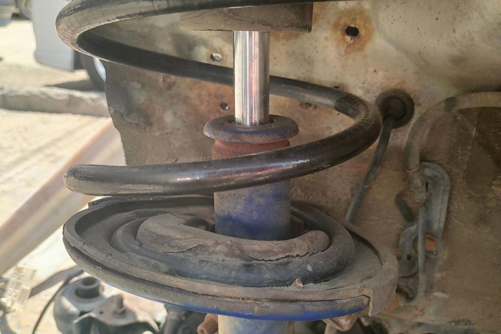  Shock Absorber Toyota Camry