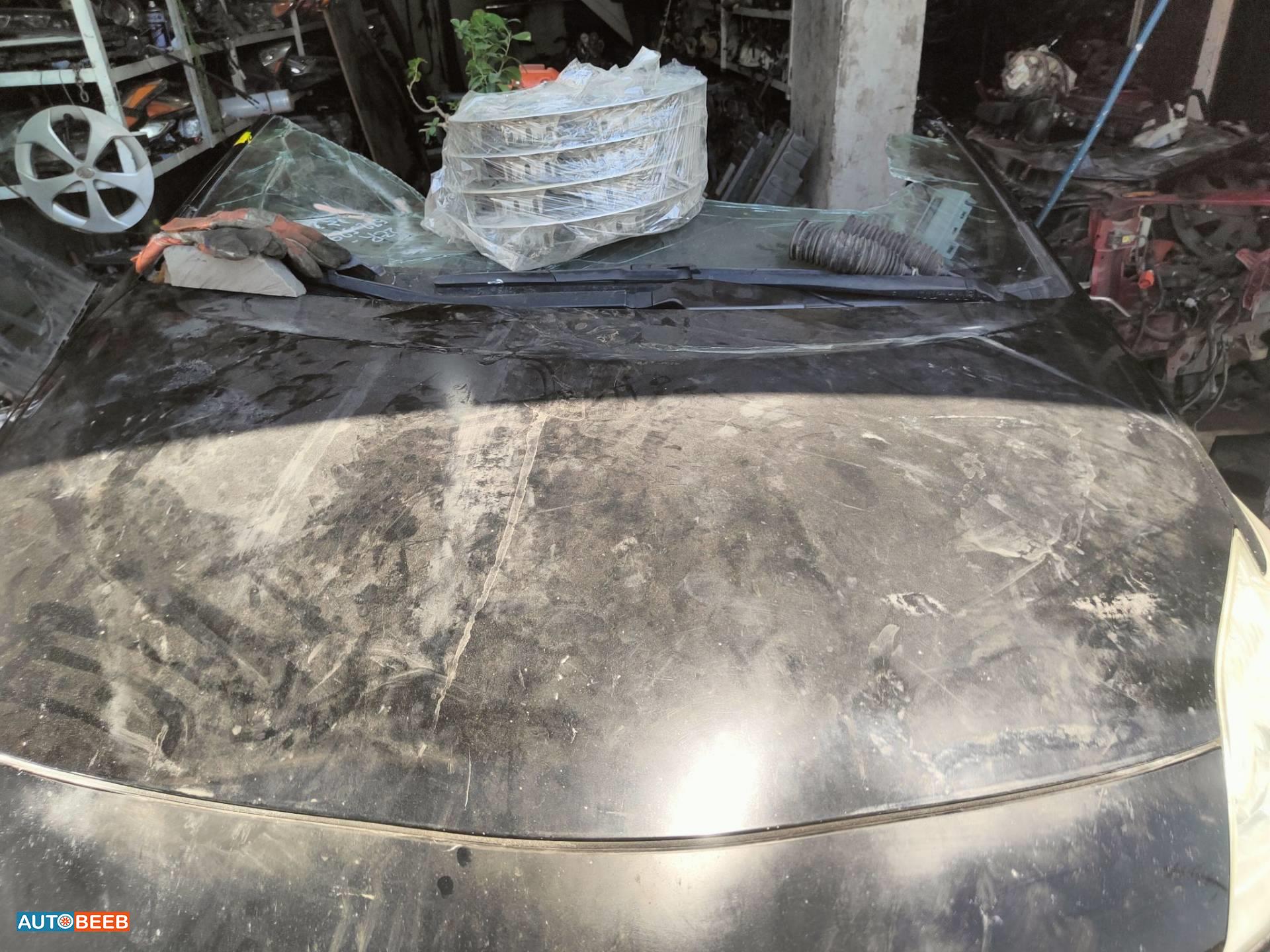 Body  Hood Toyota Prius