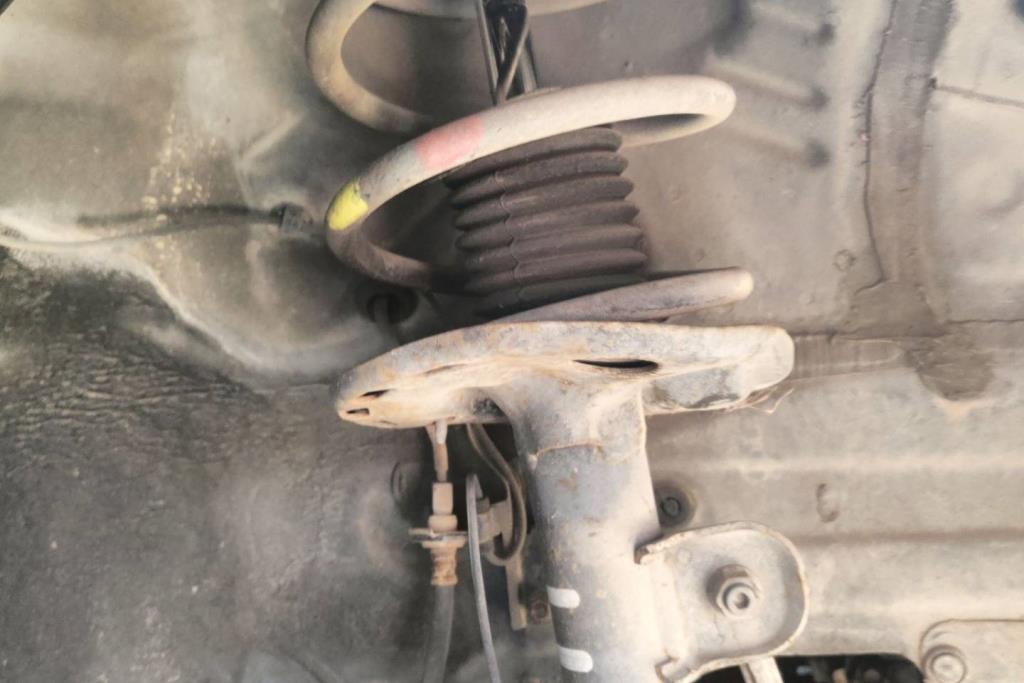  Shock Absorber Toyota Camry