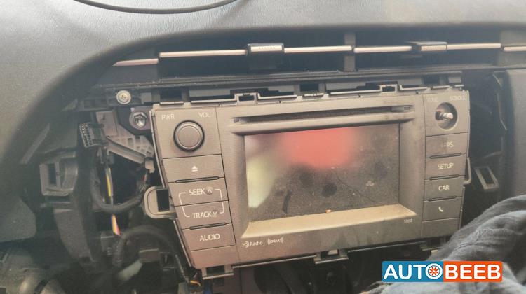 Electronics MP3 Player Toyota Prius