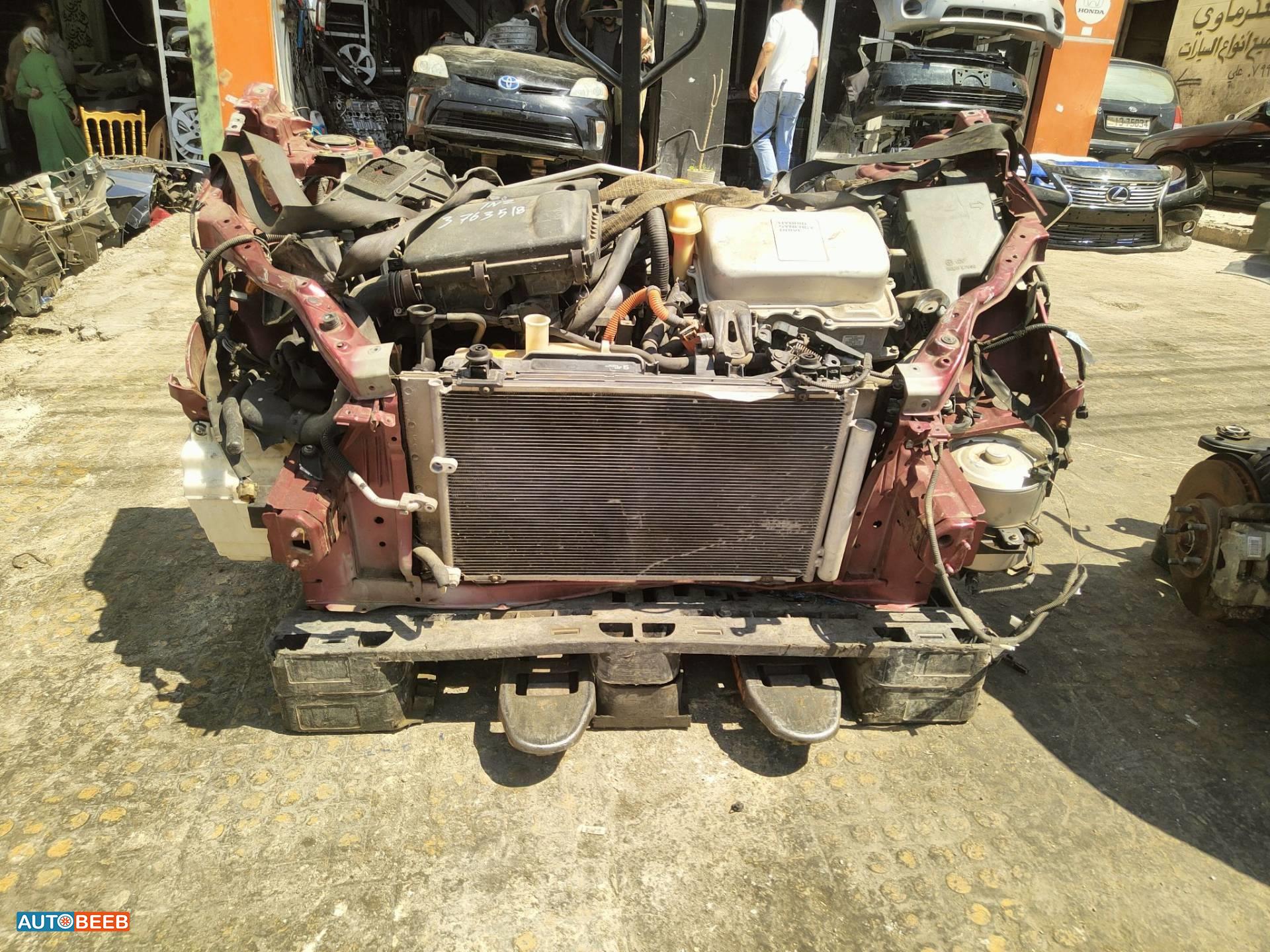 Body  Front clip Toyota Prius