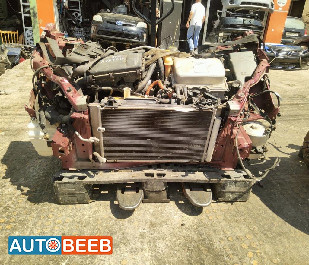 Body  Front clip Toyota Prius