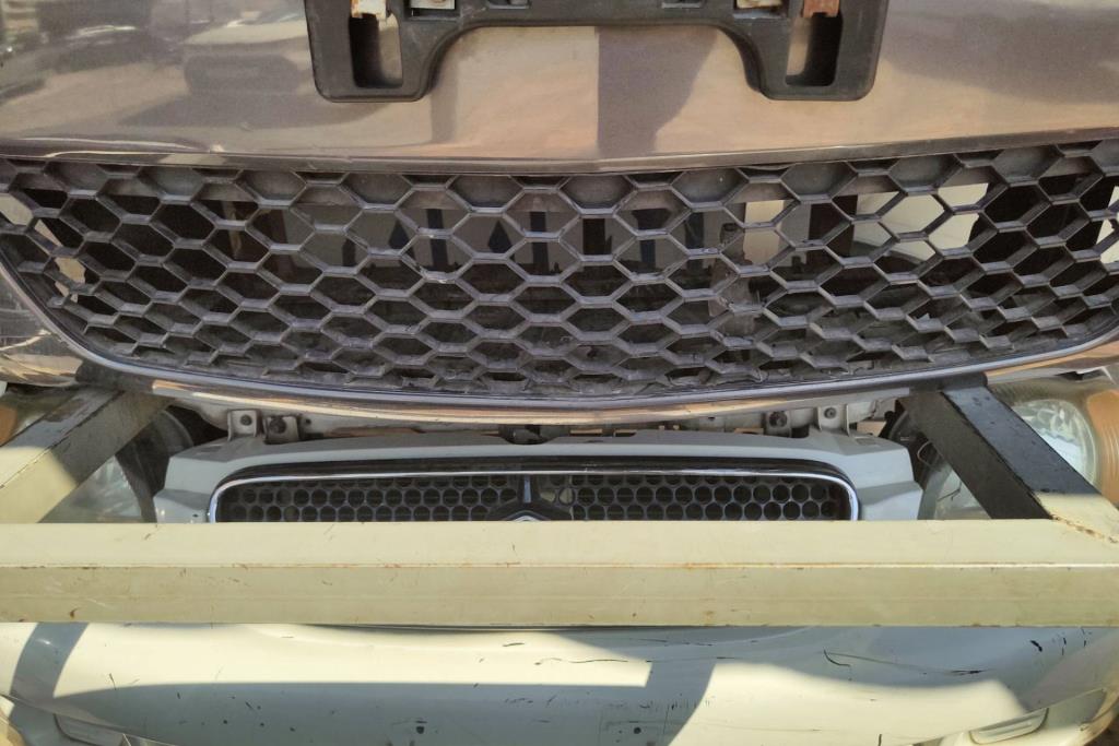 Body  Grilles Mazda 3
