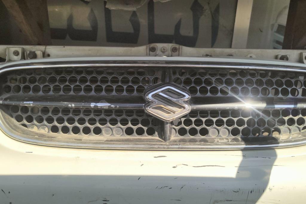 Body  Grilles Suzuki Baleno