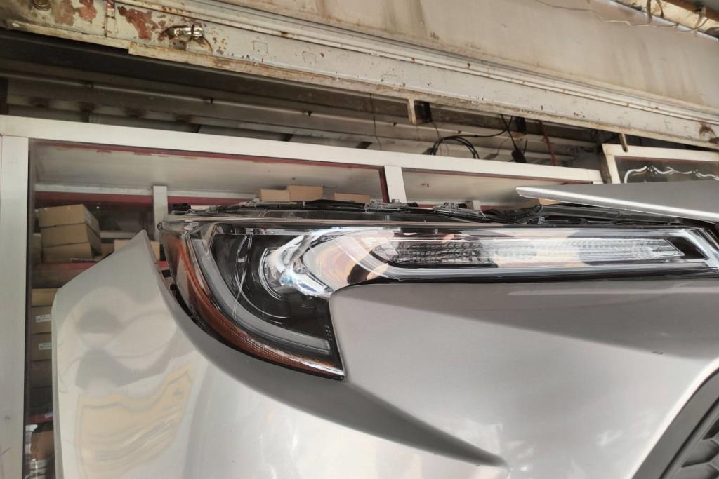Lights Front light Toyota Corolla