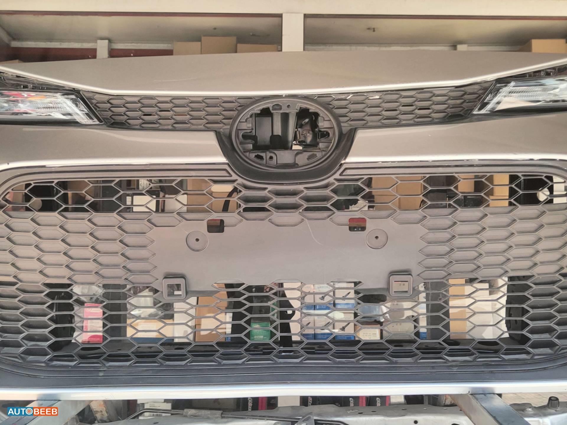 Body  Grilles Toyota Corolla