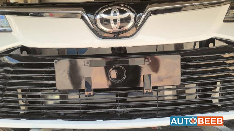 Body  Grilles Toyota Corolla