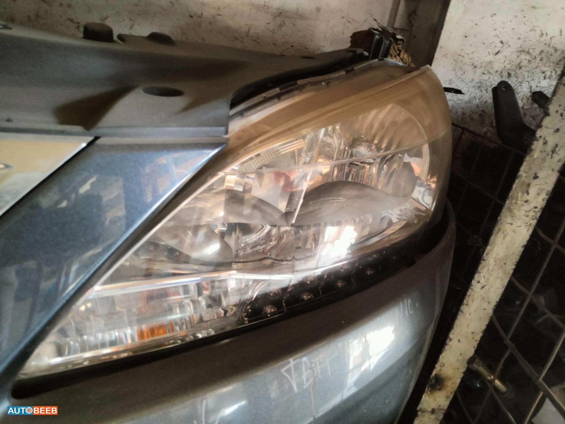 Lights Front light Nissan Sentra