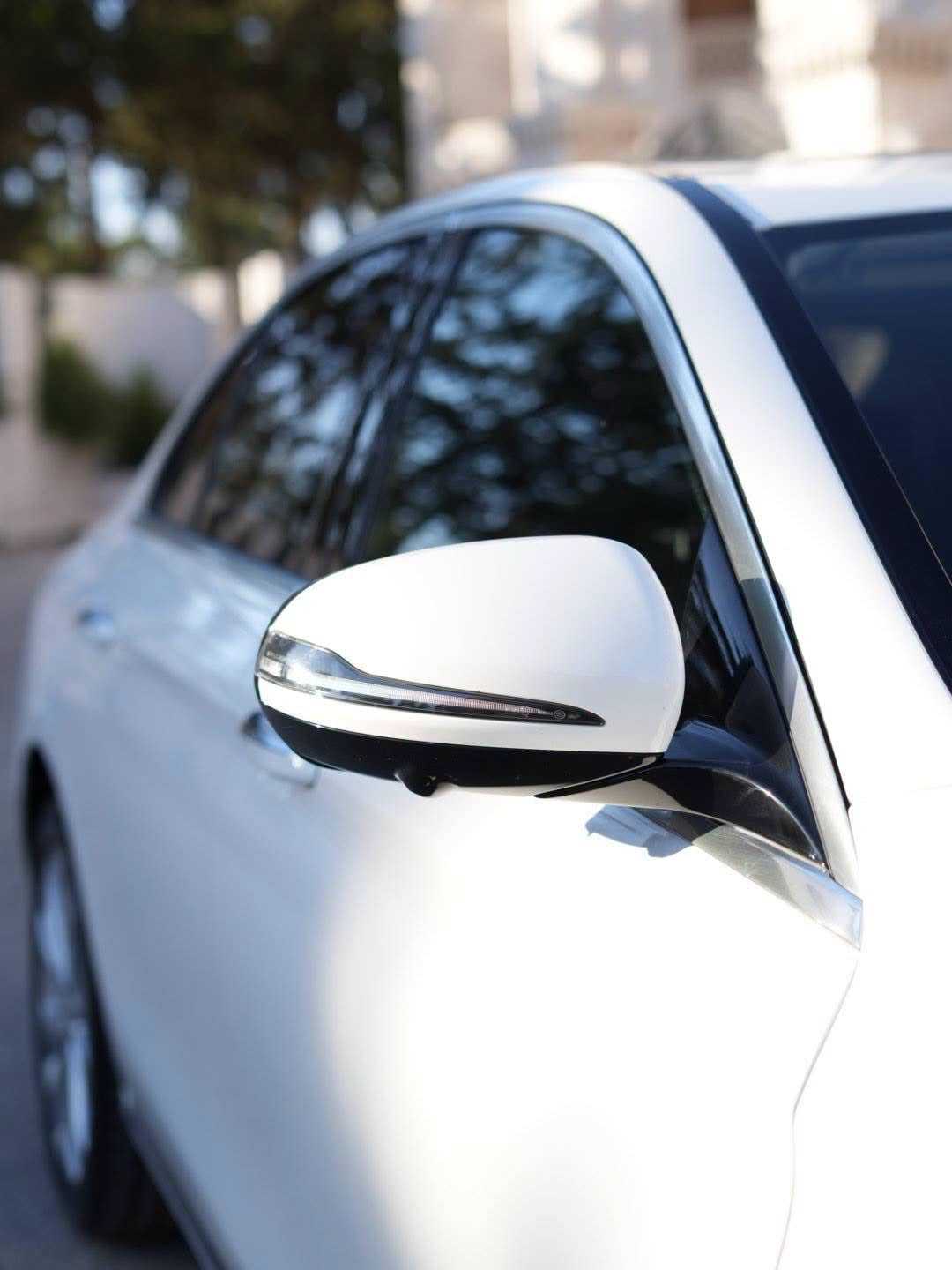Mercedes Benz E300 2019