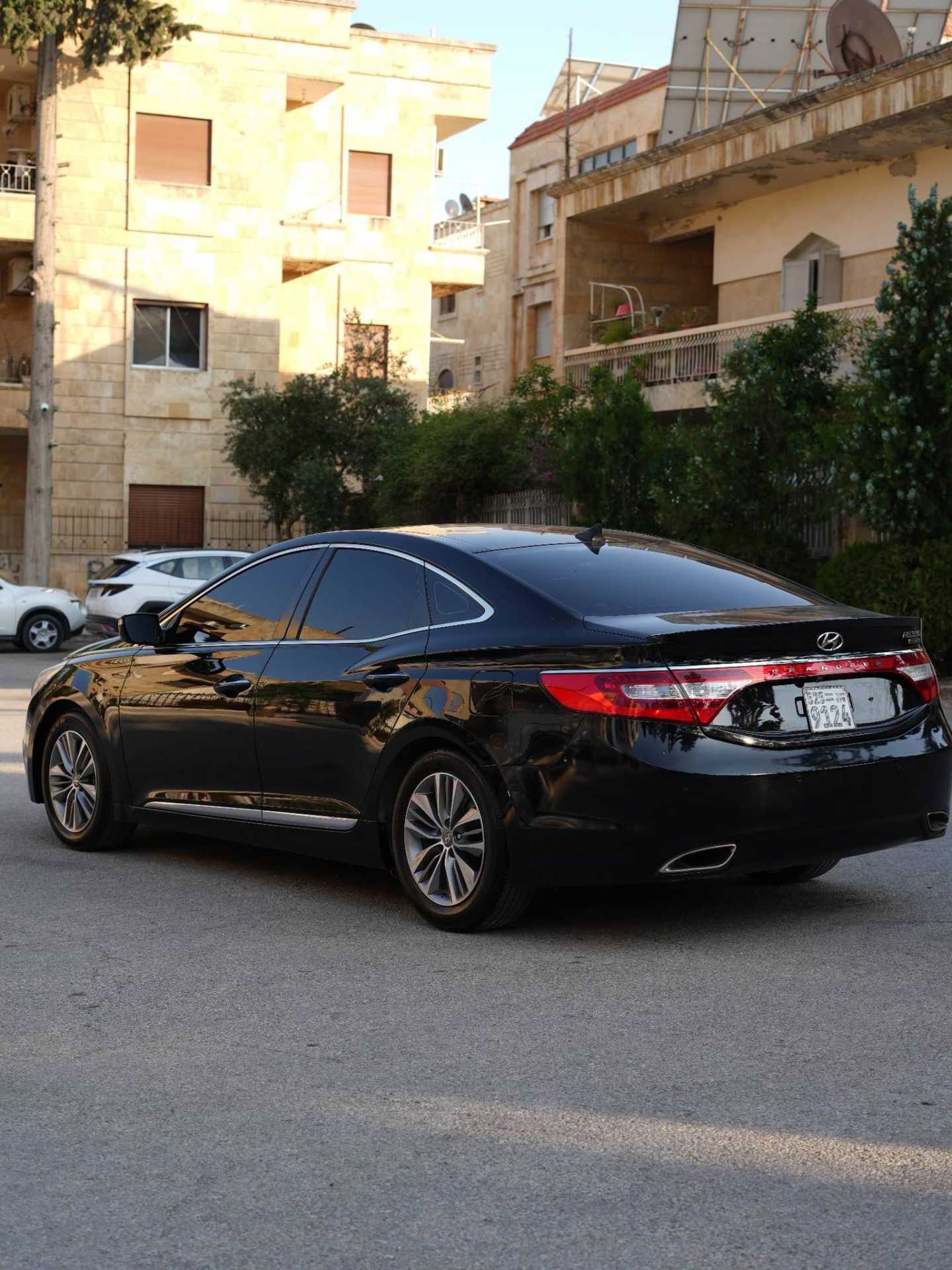 Hyundai Grandeur 2012