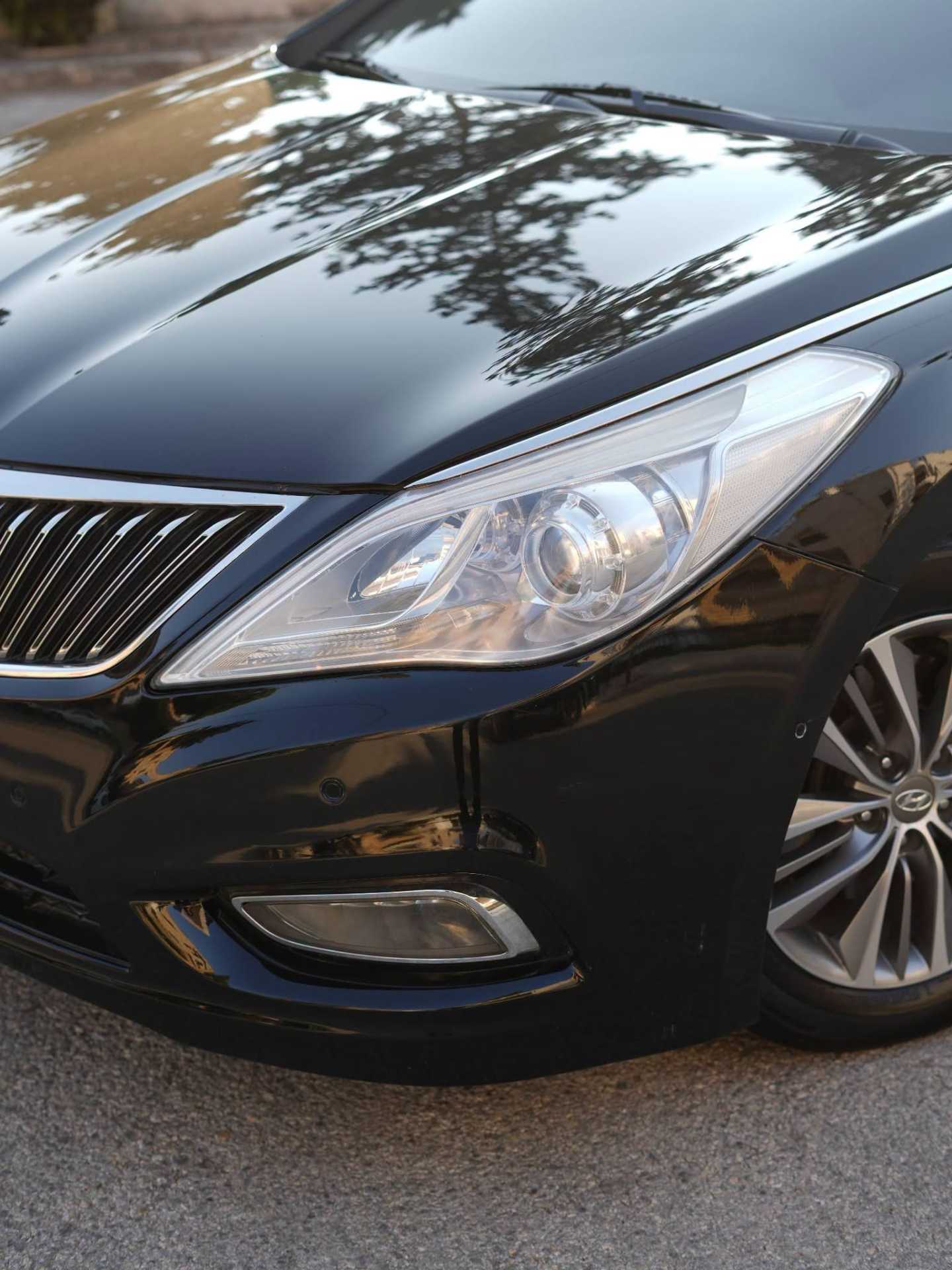 Hyundai Grandeur 2012