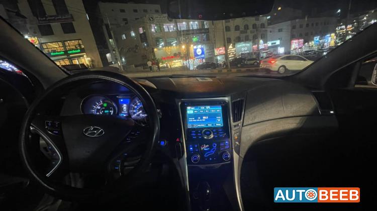 Hyundai Sonata 2012