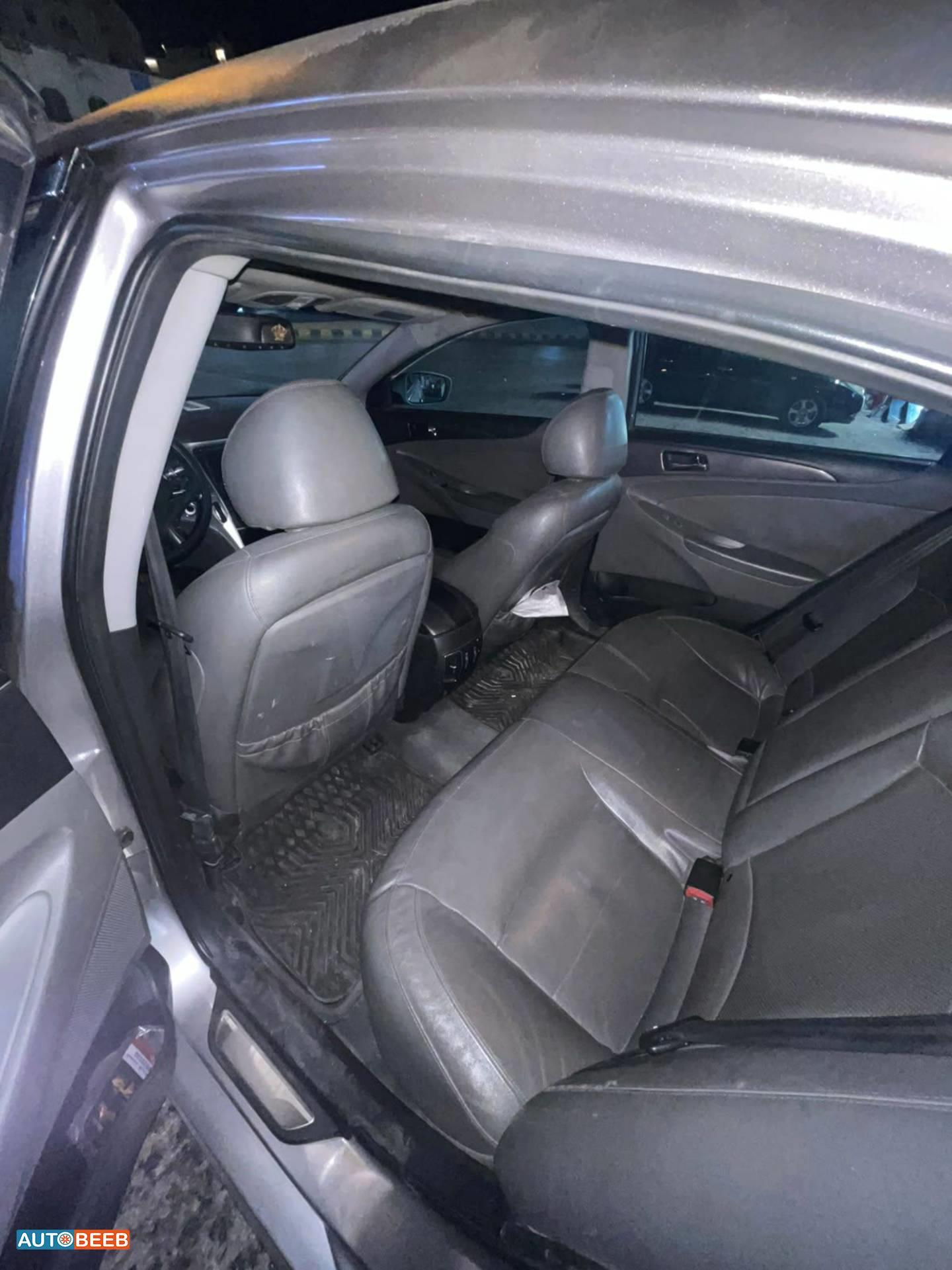 Hyundai Sonata 2012
