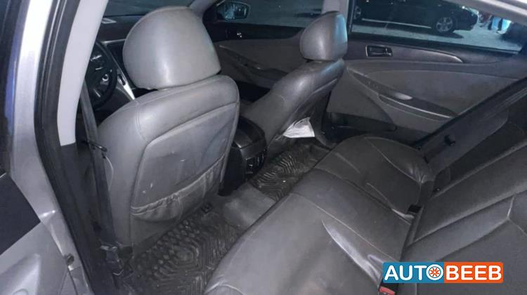 Hyundai Sonata 2012