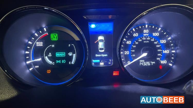Hyundai Sonata 2012