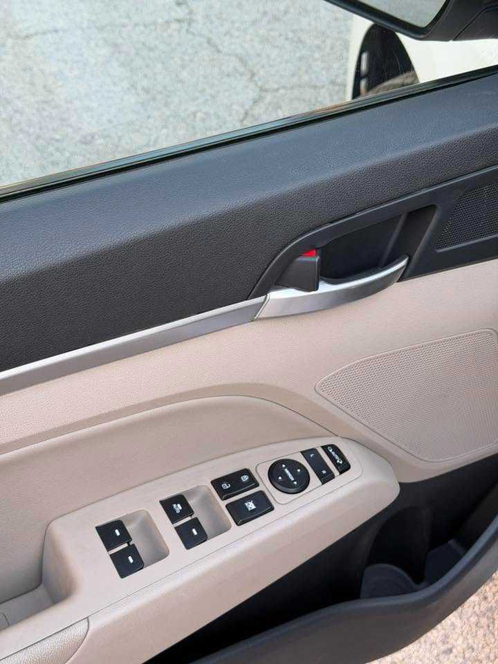 Hyundai Elantra 2020
