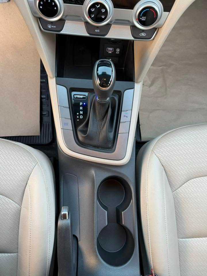 Hyundai Elantra 2020