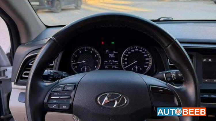Hyundai Elantra 2020